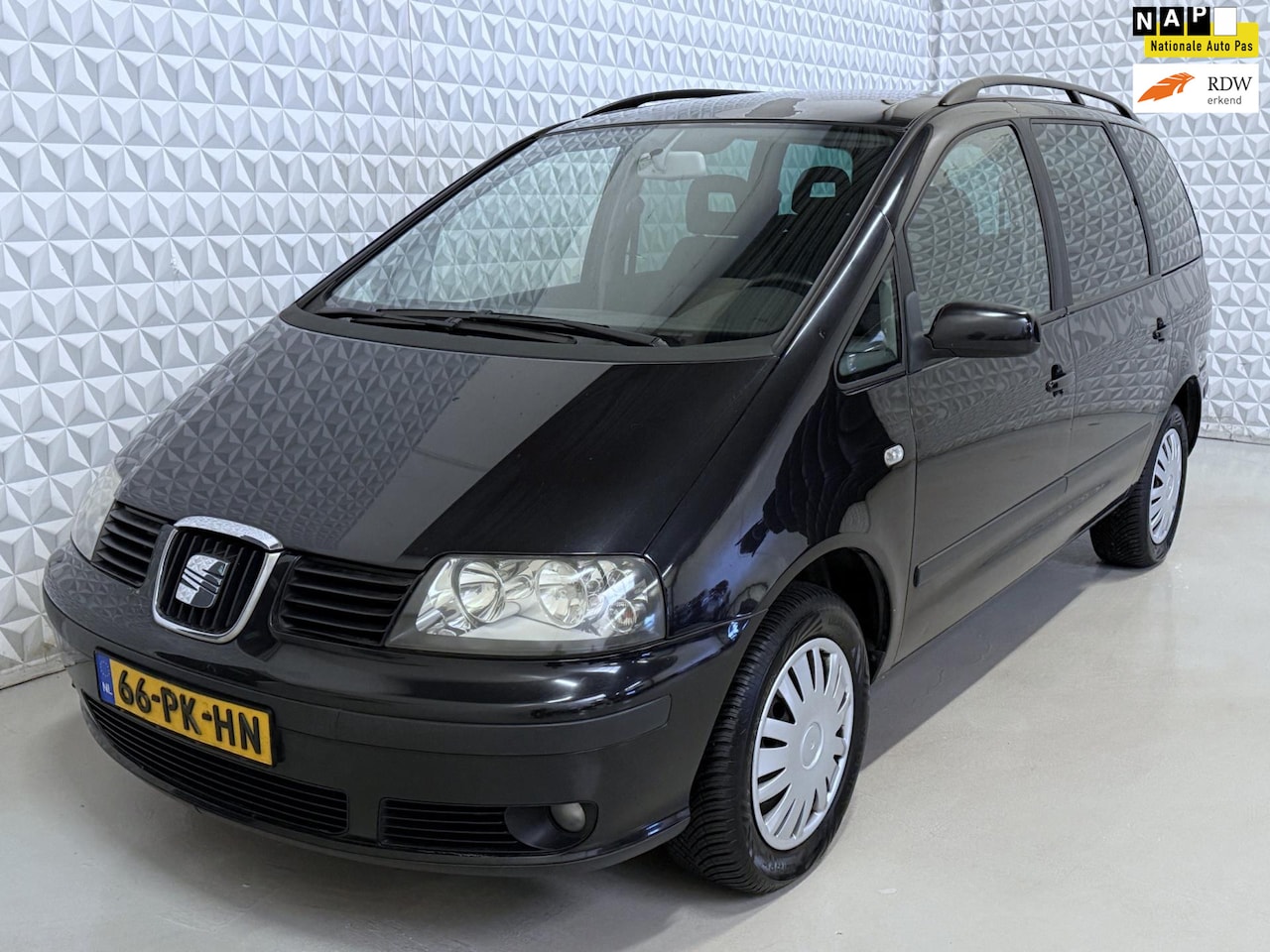 SEAT Alhambra - 1.8-20VT Signo AUTOMAAT / 206.000km (2004) - AutoWereld.nl