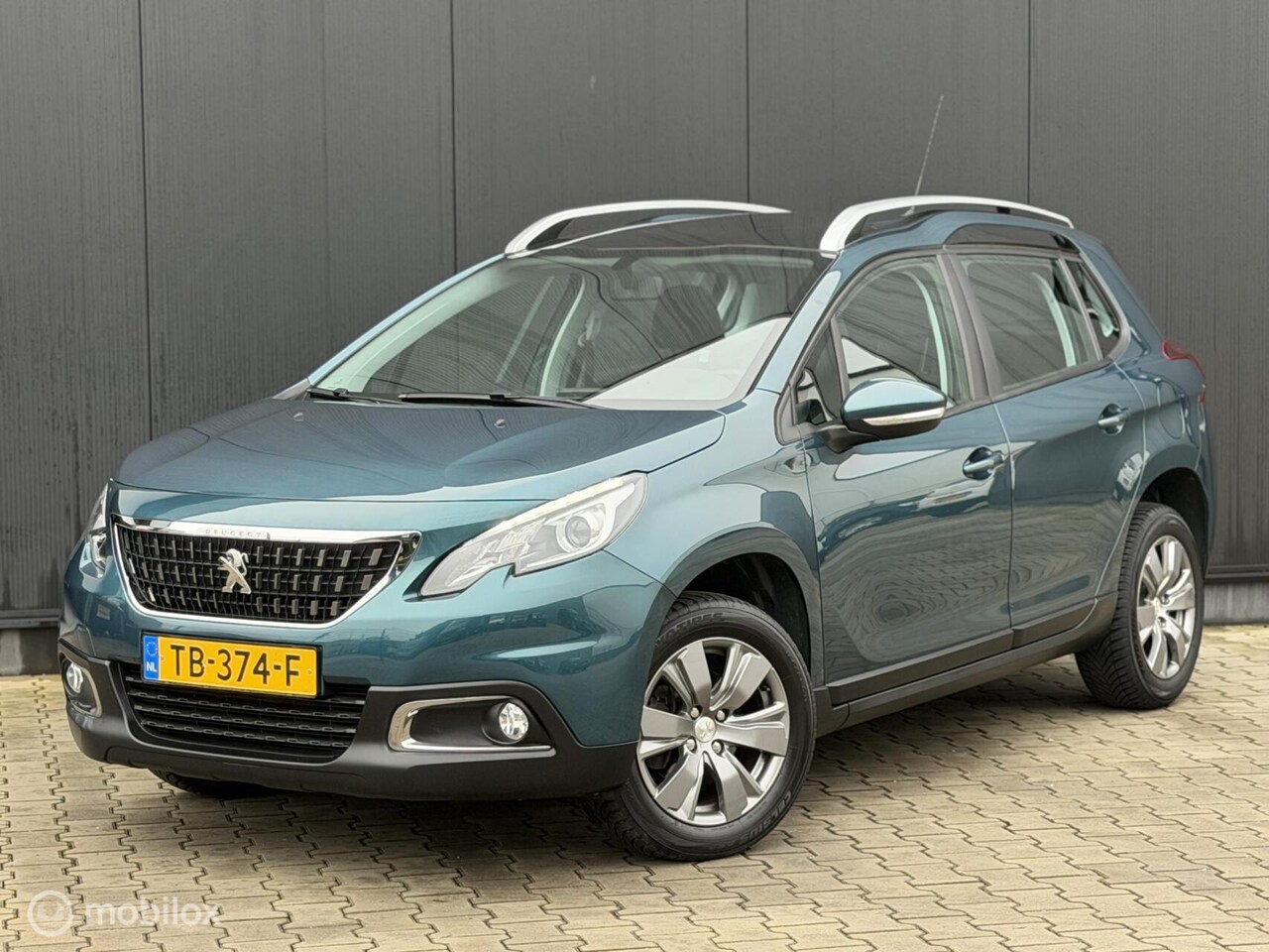 Peugeot 2008 - 1.2 110PK Blue Lion | CRUISE | NAVI | CARPLAY | - AutoWereld.nl