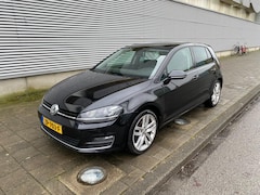Volkswagen Golf - 2.0 TDI Highline