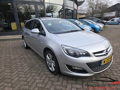 Opel Astra Sports Tourer - 1.4 Turbo Sport