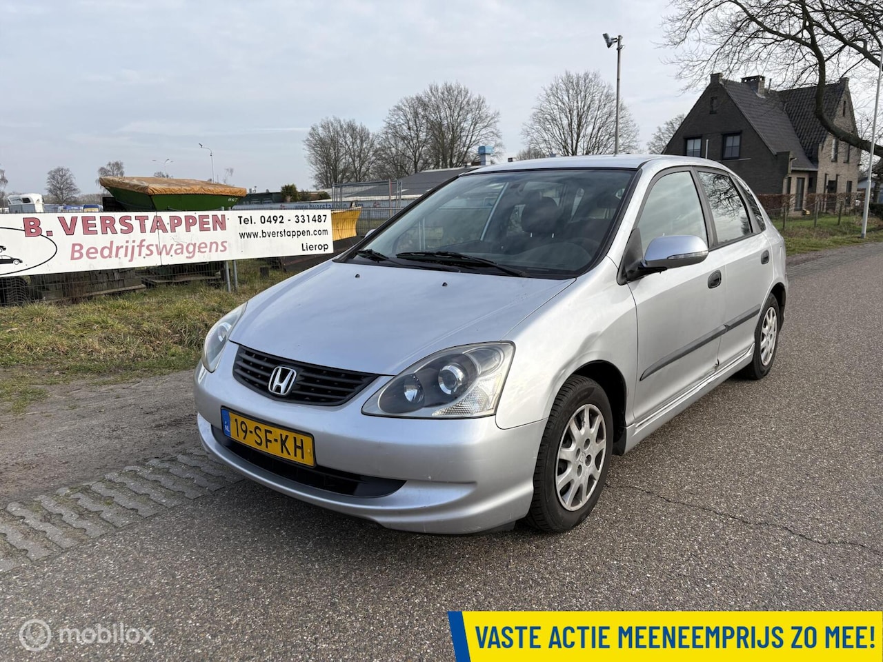 Honda Civic - 1.4i LS AIRCO let op lekt olie op klepdekselpakking - AutoWereld.nl