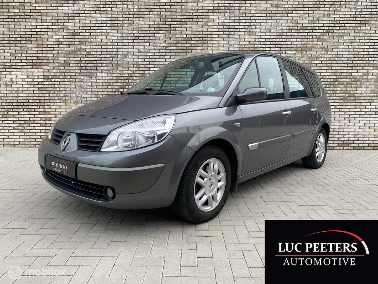 Renault Grand Scénic - 2.0-16V Privilège Luxe AUTOMAAT/NAP/7P! - AutoWereld.nl