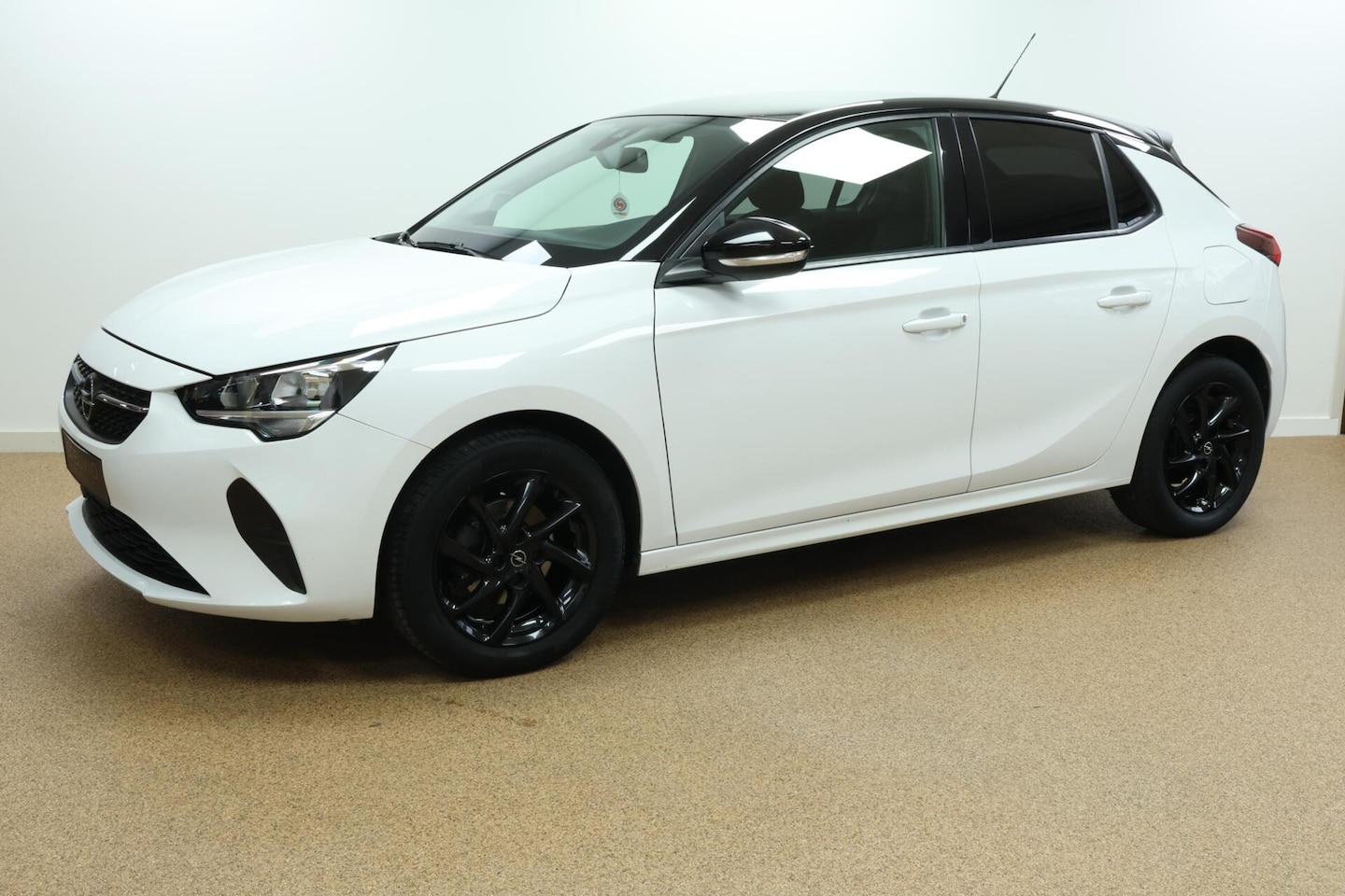 Opel Corsa - 1.2 Edition 1.2 Edition - AutoWereld.nl