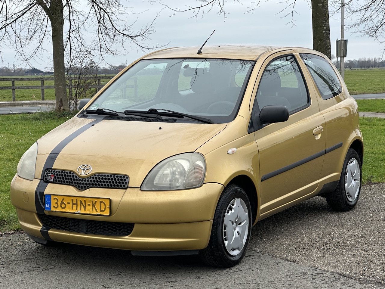 Toyota Yaris - 1.3-16V VVT-i Luna apk 09-2026 * incl garantie - AutoWereld.nl