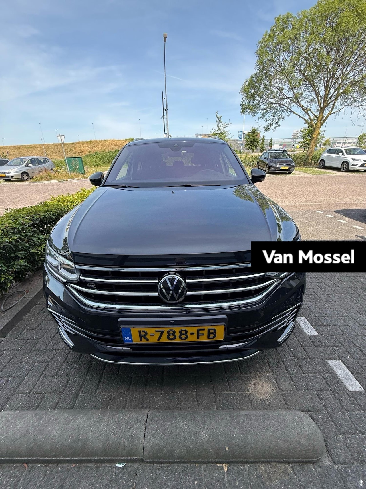 Volkswagen Tiguan Allspace - 1.5 TSI R-Line Business 150 PK| Origneel Nederlands | 1e Eigenaar | Dealeronderhouden | 7 - AutoWereld.nl