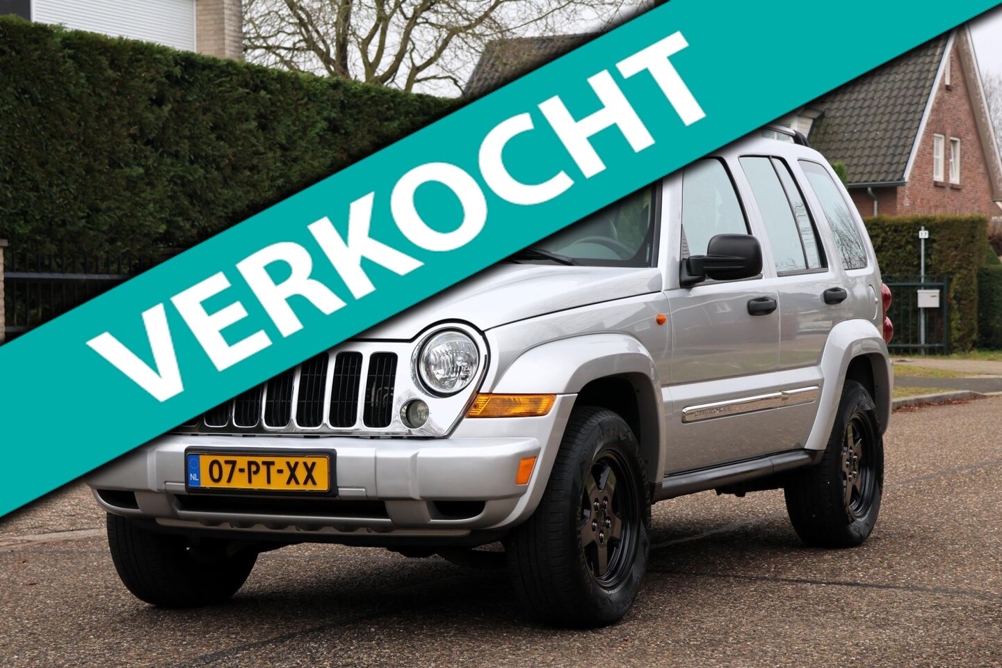 Jeep Cherokee - 3.7i V6 Limited | 4X4 | AUTOMAAT | AIRCO | CRUISE | TREKHAAK | NAP | ZEER MOOIE PERFECT ON - AutoWereld.nl