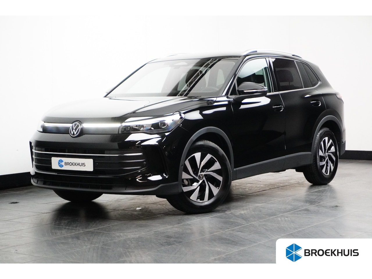 Volkswagen Tiguan - 1.5 eTSI 150pk Life | Trekhaak | Camera | Apple Carplay | - AutoWereld.nl