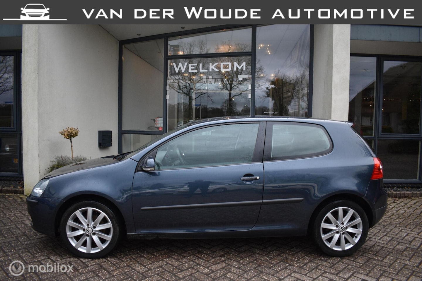 Volkswagen Golf - 1.6 FSI Trendline 1.6 FSI Trendline 3DRS, Airco|LM wielen|APK - AutoWereld.nl