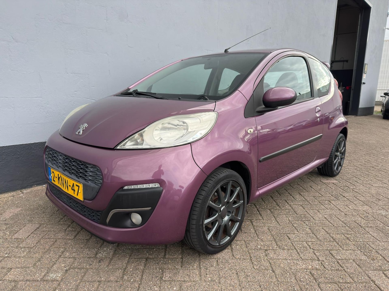 Peugeot 107 - 1.0 Active - Airco - Lichtmetalen Velgen - AutoWereld.nl