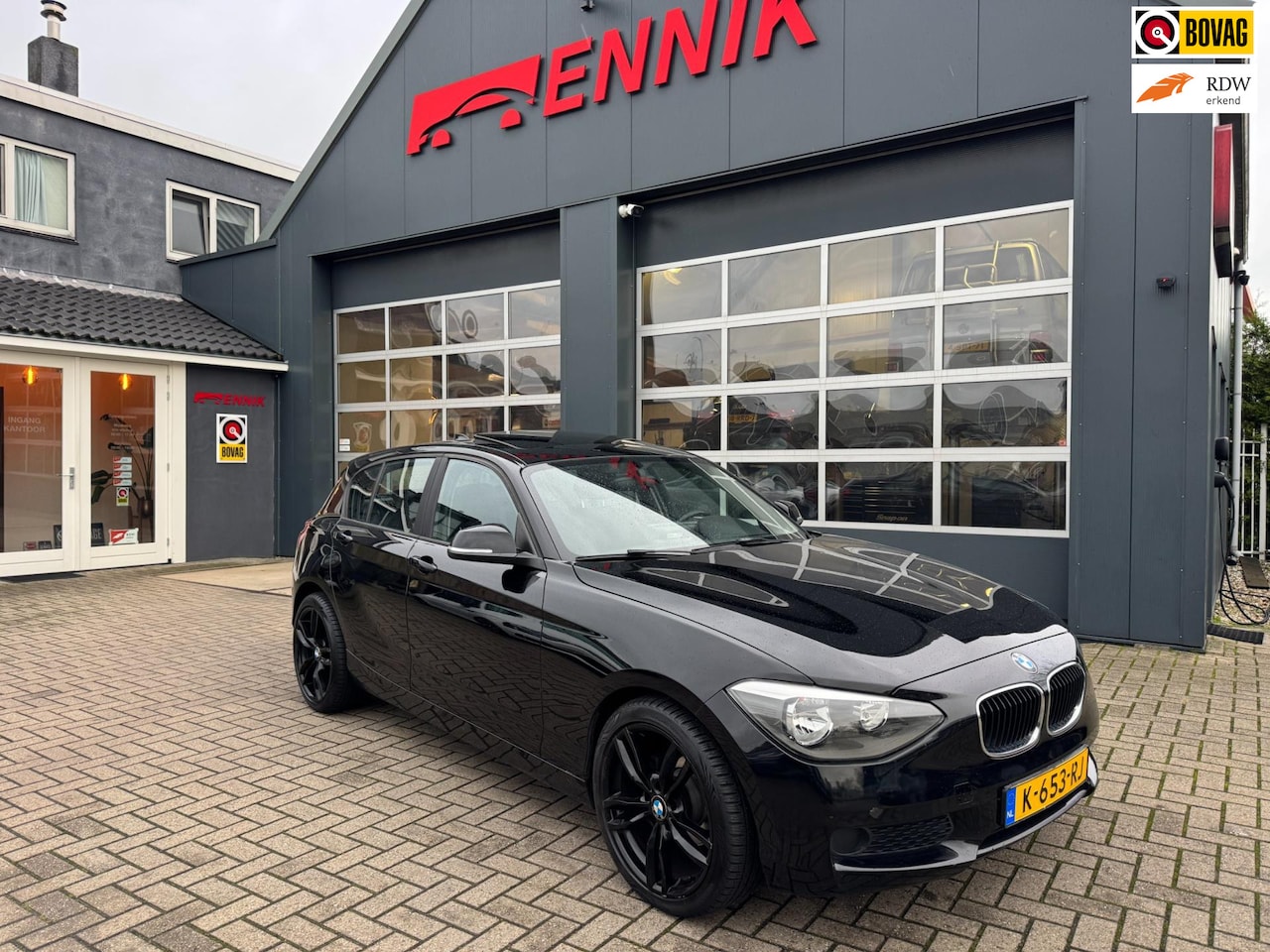 BMW 1-serie - 116i Business+/ Schuifdak / Carplay / Stoelverw. - AutoWereld.nl