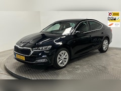 Skoda Octavia - 1.0 e-TSI Business Edition Plus benzine automaat stoelverwarming navigatie parkeersensoren