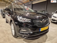 Opel Grandland X - 1.2 Turbo Business Executive - Automaat - Climate - Cruise - Navigatie - Trekhaak