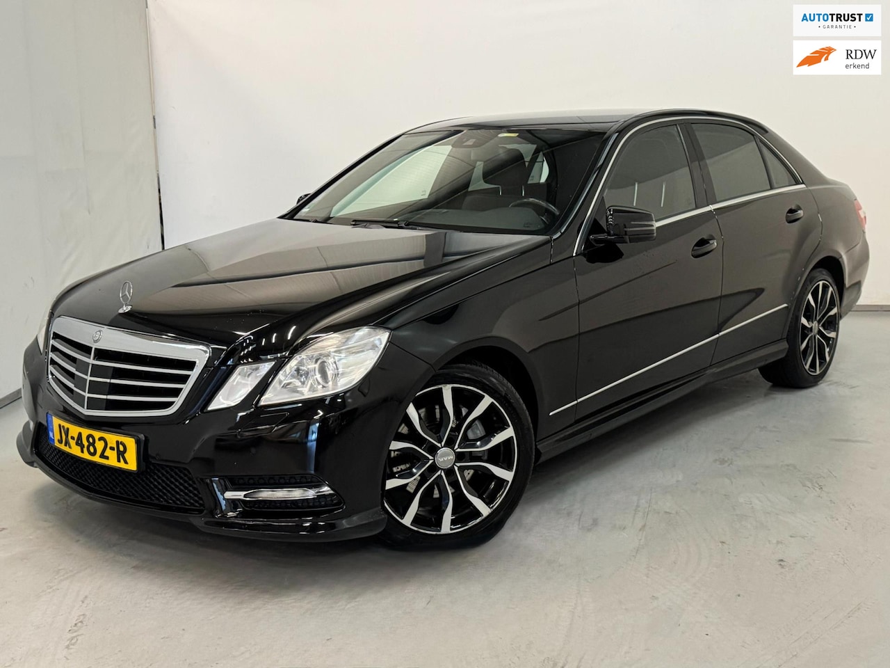 Mercedes-Benz E-klasse - 350 CDI Avantgarde / AMG / Luchtvering / Memory - AutoWereld.nl