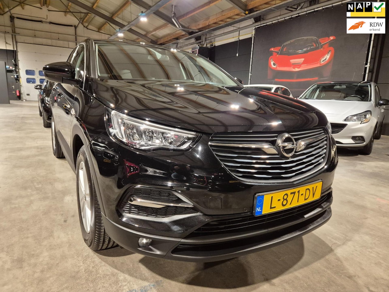 Opel Grandland X - 1.2 Turbo Business Edition - Navigatie - CarPlay - Camera - Airco - Cruise - Stoelverw - N - AutoWereld.nl