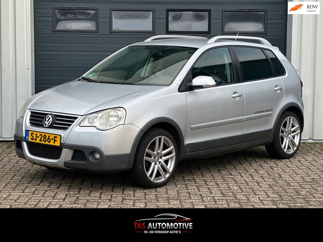 Volkswagen Polo - 1.2-12V Cross CLIMA / APK / STOELVERWARMING! - AutoWereld.nl