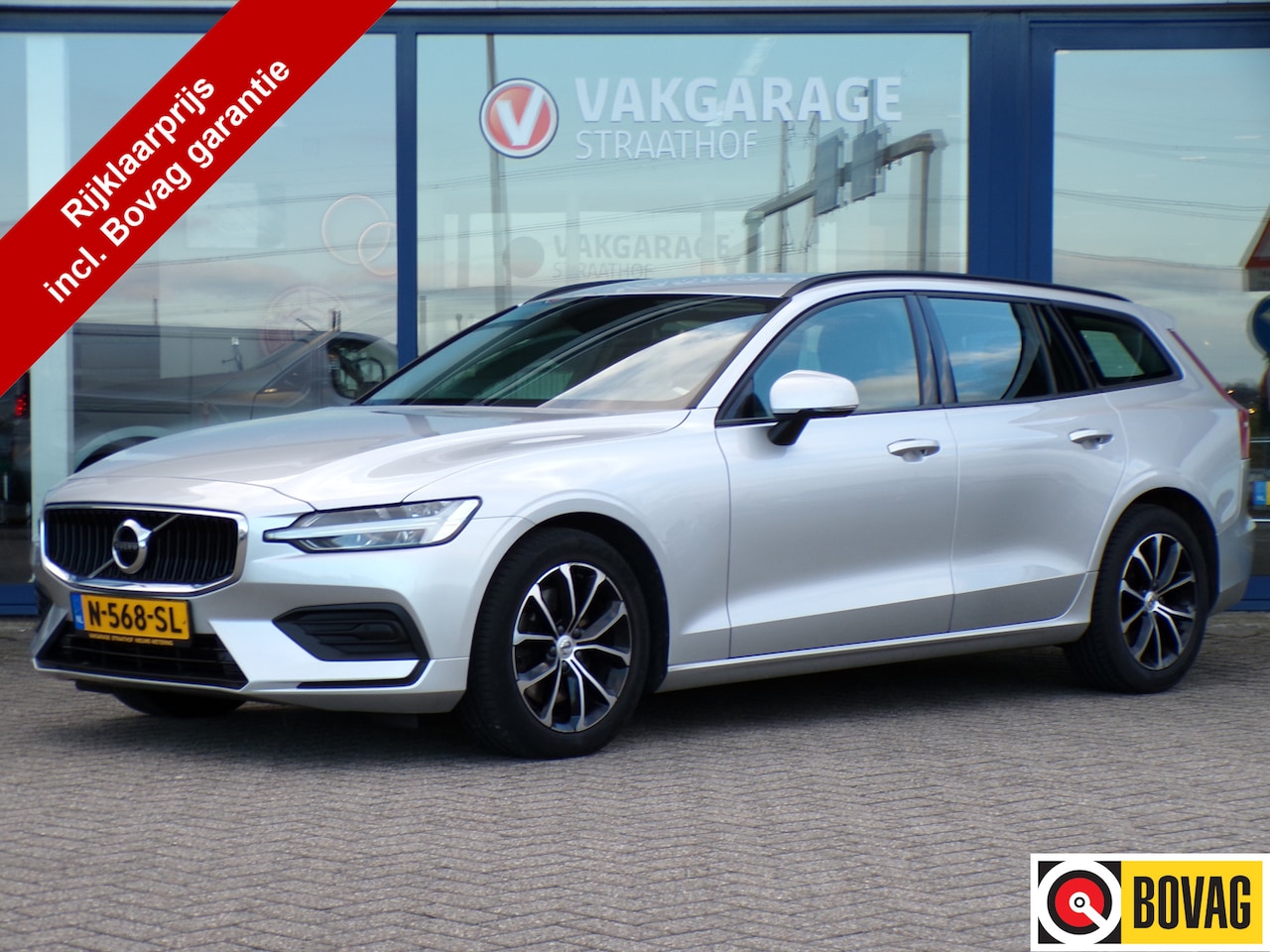 Volvo V60 - 2.0 B3 Momentum 2.0 B3 Momentum, Full LED / Carplay + Android Auto / Camera / Cruise Control + Limiter - AutoWereld.nl