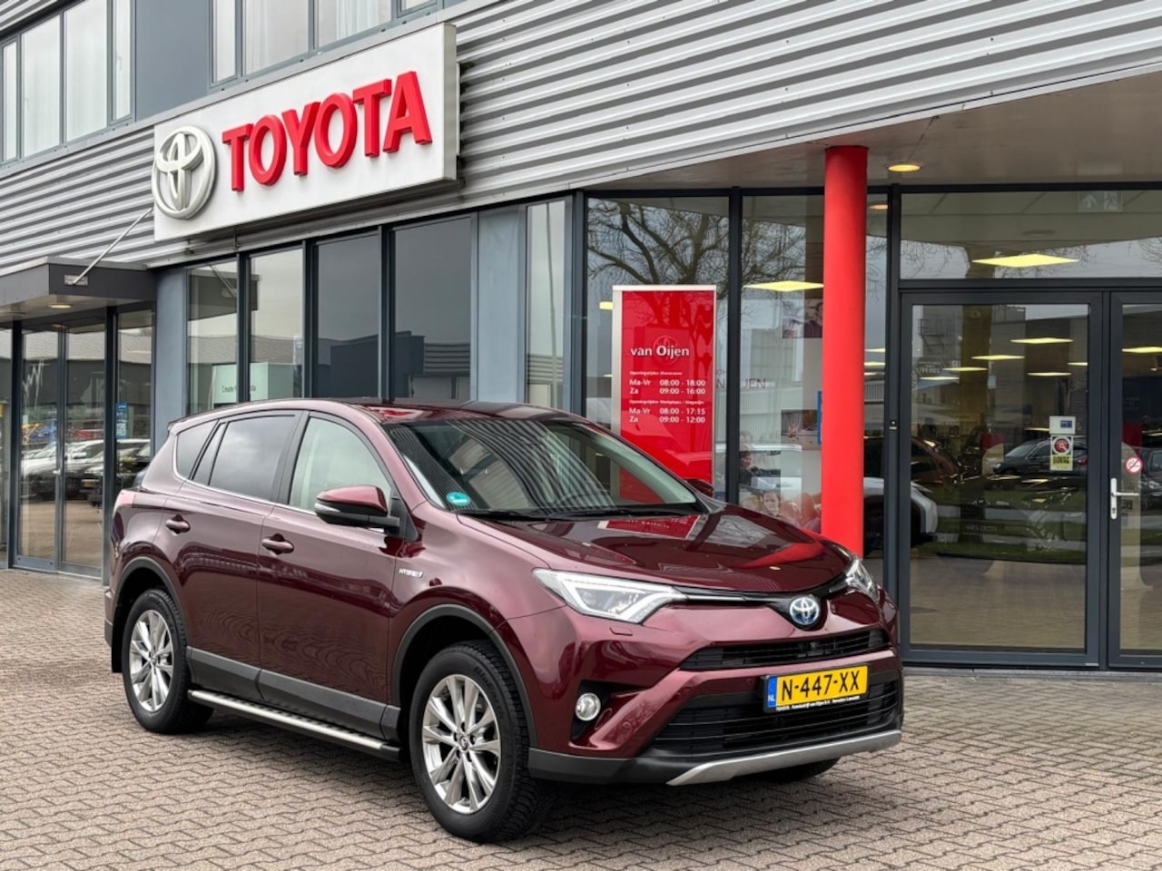 Toyota RAV4 - 2.5 Hybrid AWD Exec. | Vol- opties | Lage km | Trekhaak | 1.650k - AutoWereld.nl