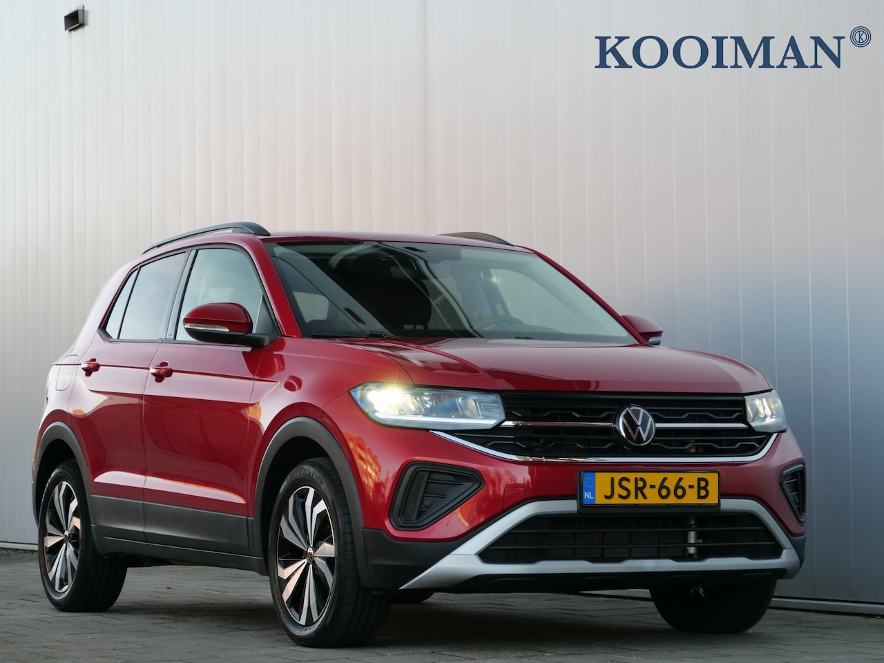 Volkswagen T-Cross - 1.0 TSI Life Edition 116 Pk Automaat DAB / Apple Carplay / Camera / PDC - AutoWereld.nl