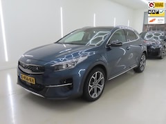 Kia XCeed - 1.6 GDi PHEV ExecutiveLine+Led+Pano-dak+Navi+camera+18"Lmv+stoel&stuur-verw+Elek-Klep+trek