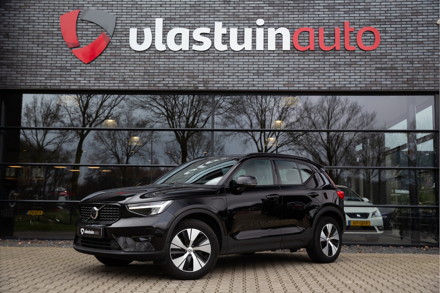 Volvo XC40 - 1.5 T4 Recharge R-Design 1.5 T4 Recharge R-Design , Adap. cruise, Carplay, Stoelverwarming, - AutoWereld.nl