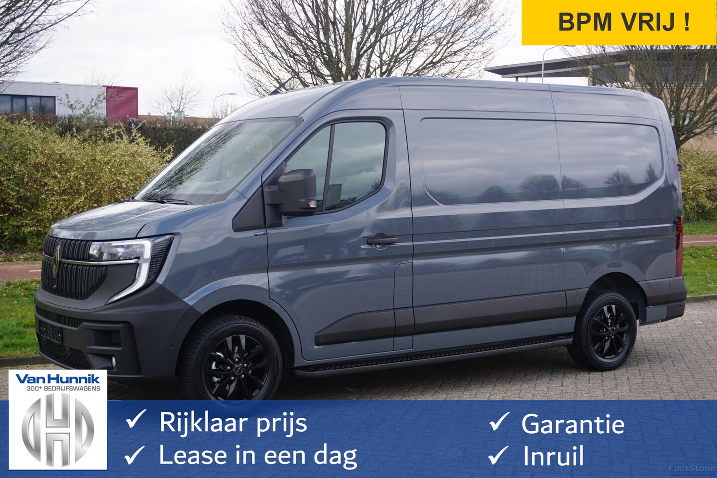 Renault Master - T35 170PK L2H2 BPM VRIJ!! Urban Edition 10" R-Link Navi, Camera, LED, 270° Deur!! NR. 967 - AutoWereld.nl