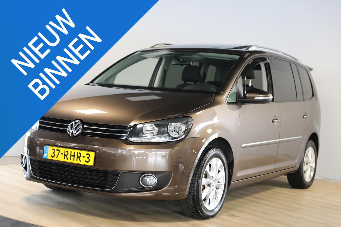 Volkswagen Touran - 1.4 TSI Highline | Schuif- opendak | Cruise | PDC - AutoWereld.nl