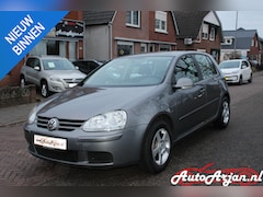 Volkswagen Golf - 1.6 Trendline
