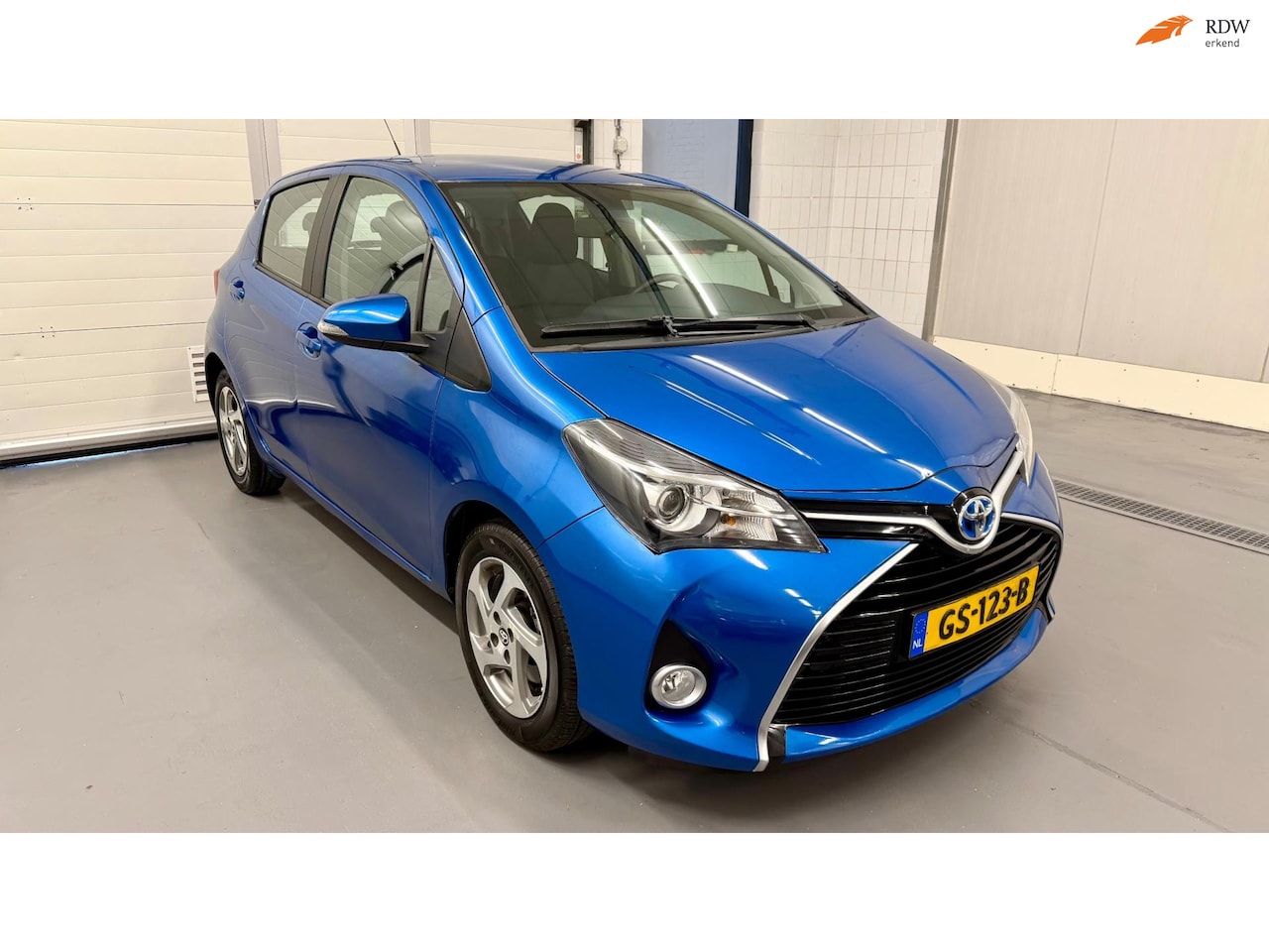 Toyota Yaris - 1.5 Hybrid Aspiration | Airco | Achter Cam | Weinig Gelopen - AutoWereld.nl