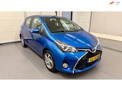 Toyota Yaris - 1.5 Hybrid Aspiration | Airco | Achter Cam | Weinig Gelopen