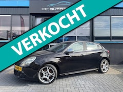 Alfa Romeo Giulietta - 1.4 T Distinctive Airco h leder Cruise 18Inch Zeer nette Auto