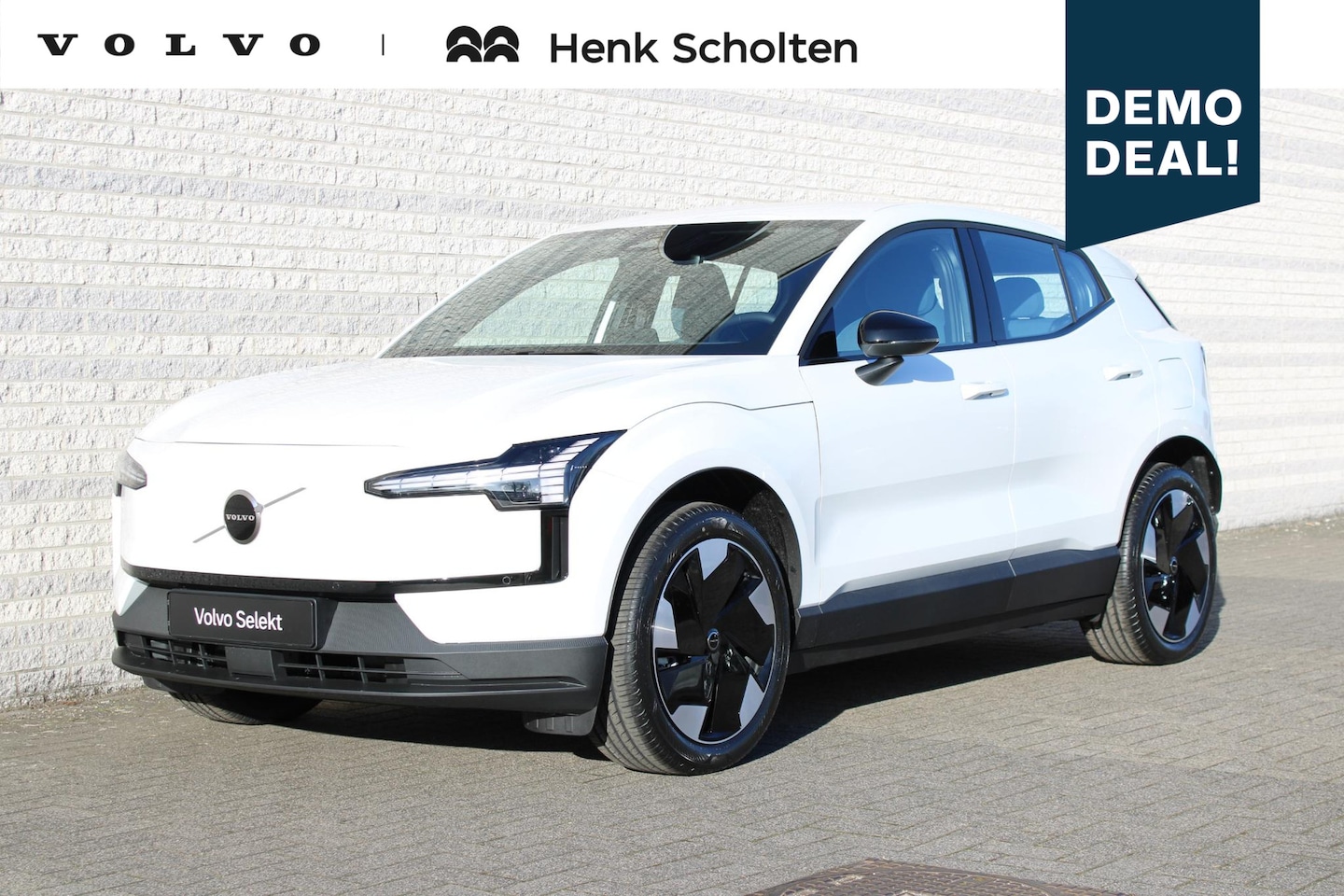 Volvo EX30 - Single Motor Extended Range Plus Europa 69 kWh | DEMO | Warmtepomp | Stuurwiel/Stoelen voo - AutoWereld.nl