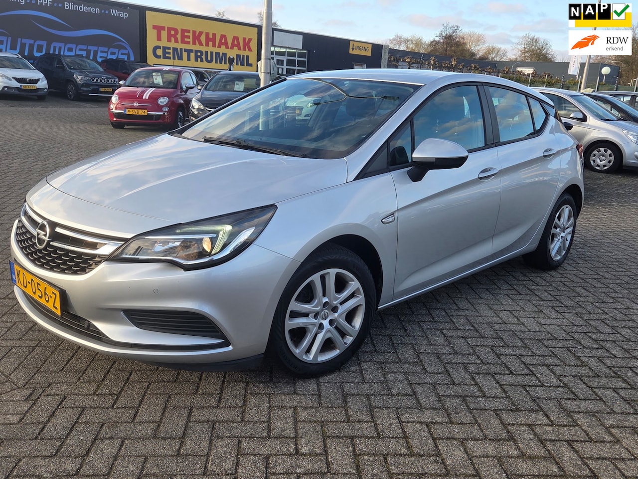 Opel Astra - 1.0 Edition Plus/NAVI/CRUISCOTROL/PARKSENSOR - AutoWereld.nl