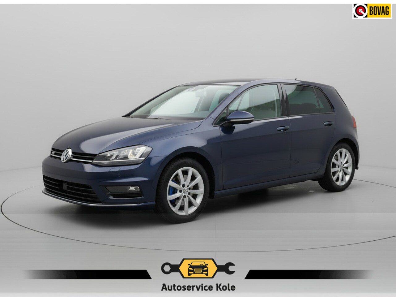 Volkswagen Golf - 1.4 TSI 150pk Automaat R-Line * Panorama * Dodehoekassistent * Stoelverwarming * - AutoWereld.nl