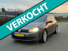Volkswagen Golf - 1.4 Easyline | Airco + Navigatie Nu € 3.999,