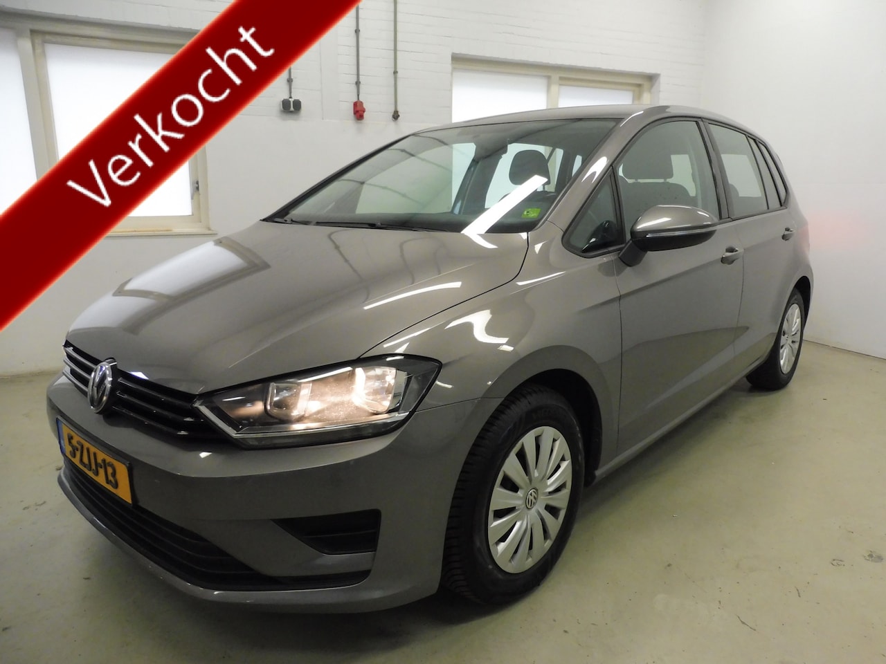 Volkswagen Golf Sportsvan - 1.2 TSI Easyline Afn trekhaak | Cruise | Airco | CPV | Géén afleverkosten. - AutoWereld.nl