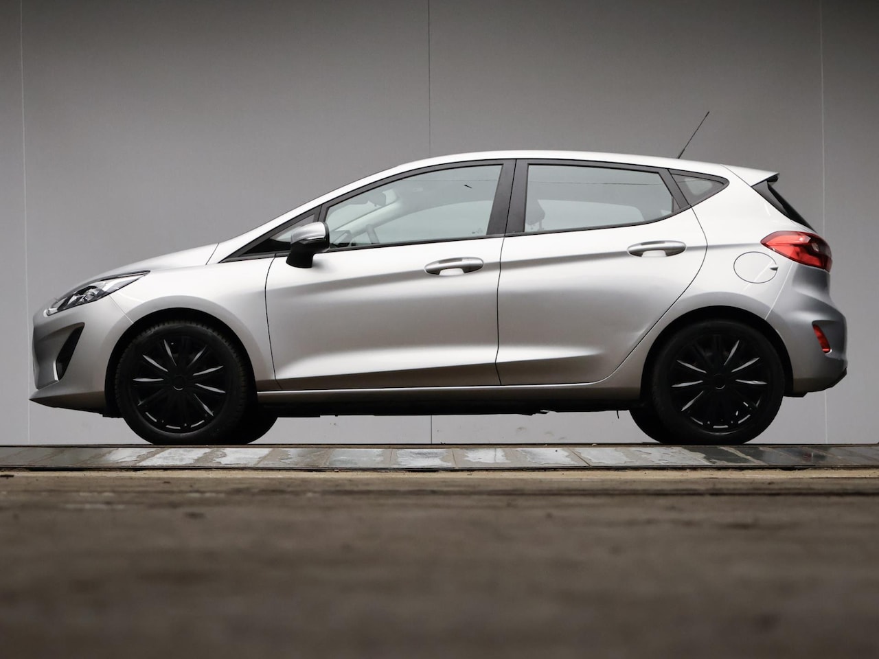 Ford Fiesta - 1.1 Sport (APPLE CARPLAY,NAVI,CRUISE,LANE ASSIST,ELEKTRISCH PAKKET,SPORTSTOELEN,NETTE STAA - AutoWereld.nl