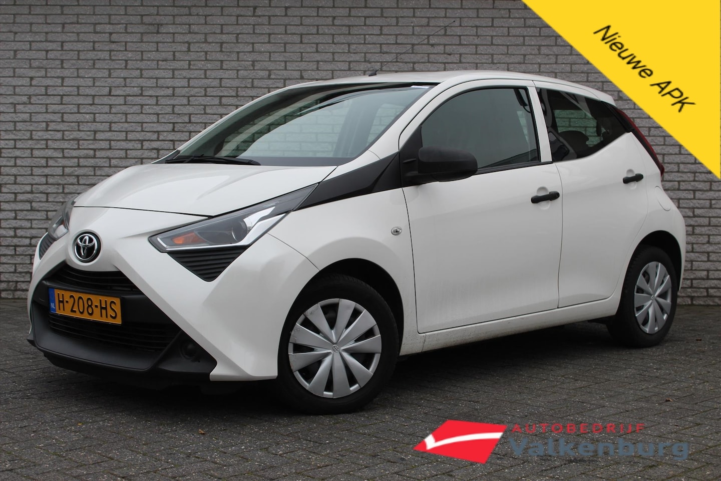 Toyota Aygo - 1.0 VVT-i 72pk 5D x-fun | 5-dr | Airco | Bluetooth - AutoWereld.nl