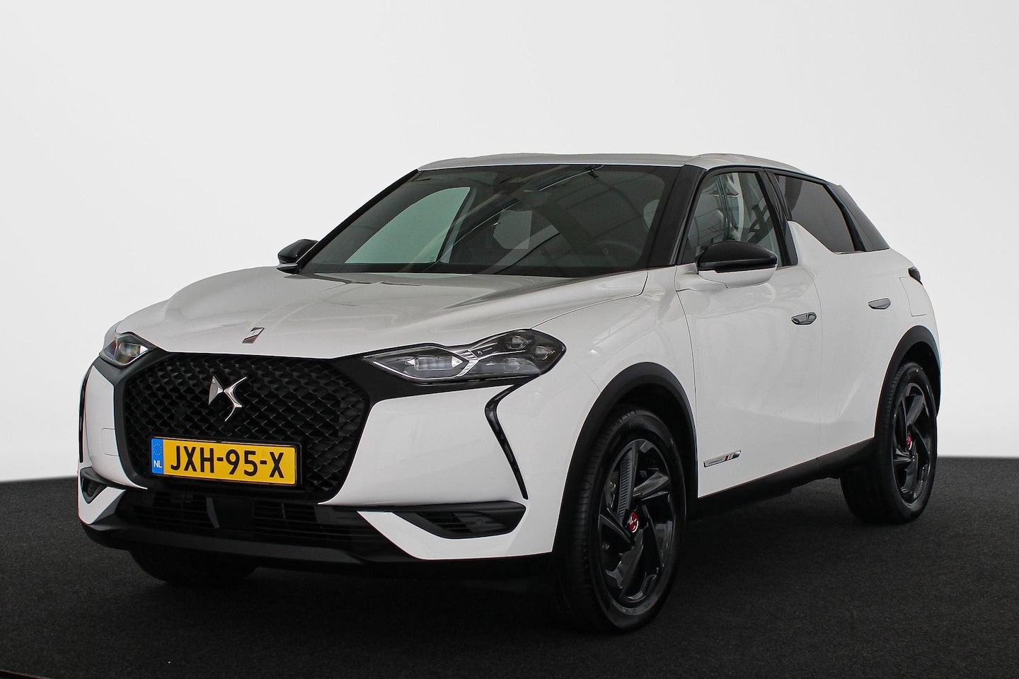 DS 3 Crossback - E-Tense Performance Line+ 50 kWh Apple CarPlay Keyless - AutoWereld.nl