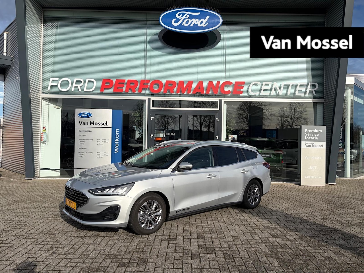 Ford Focus Wagon - 1.0 EcoBoost Hybrid Titanium | LAGE KM STAND | DIRECT BESCHIKBAAR | ANDROID AUTO | NAVIGAT - AutoWereld.nl
