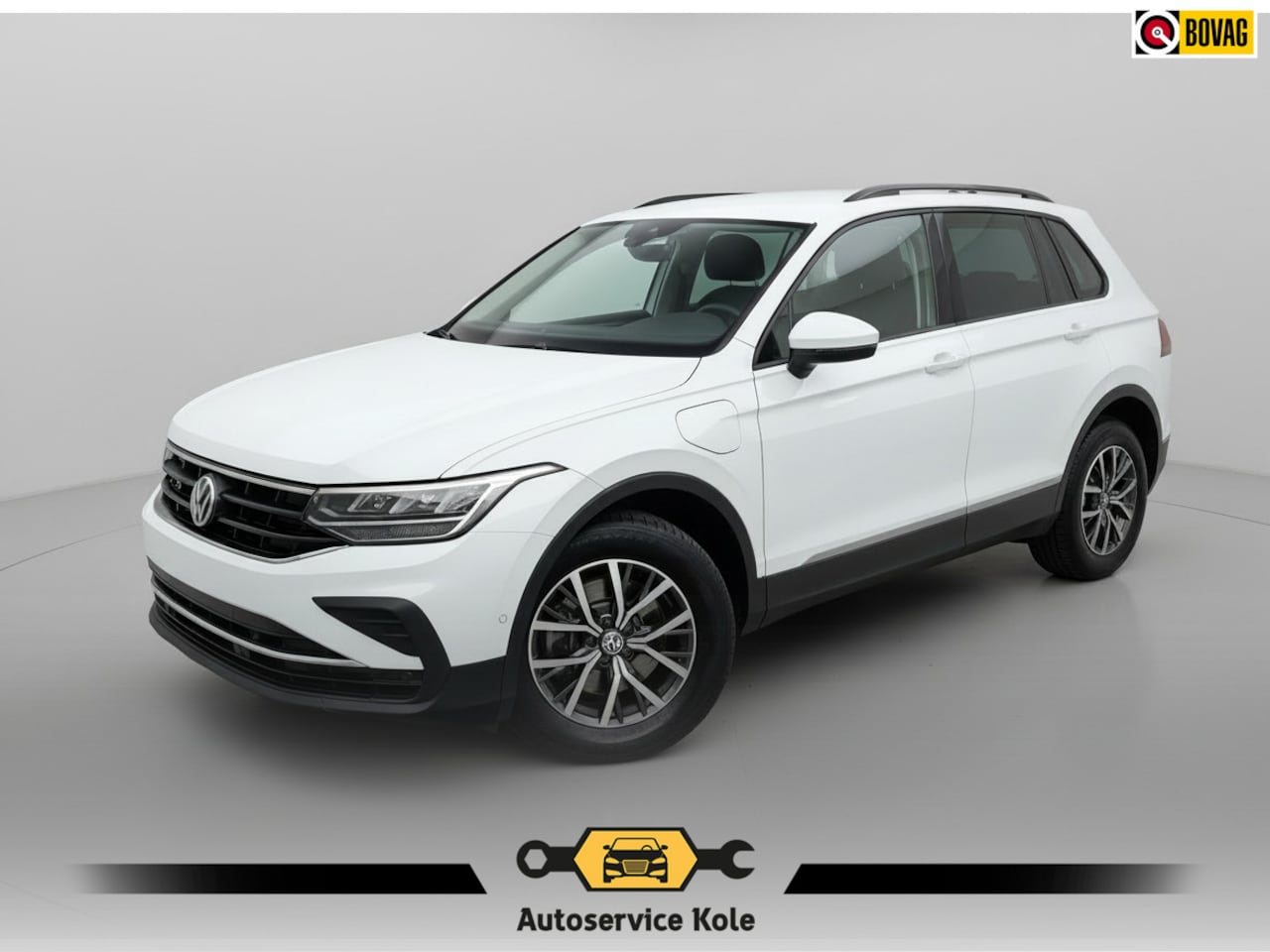 Volkswagen Tiguan - 1.4 TSI eHybrid Life * Navigatie * Stoelverwarming * Virtual Cockpit * Adaptieve Cruise Co - AutoWereld.nl
