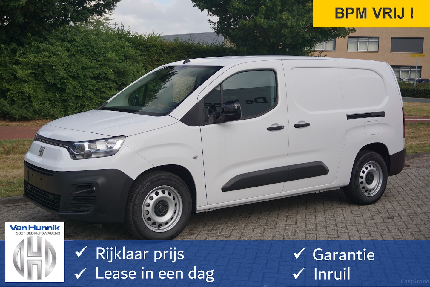 Fiat E-Doblo - L2 50 kWh Plus BPM VRIJ Climate, Navi, Camera, Betimmering, 2x Schuifdeur!! NR. 392 - AutoWereld.nl