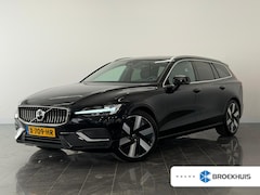 Volvo V60 - T6 Plug-in hybrid AWD Plus Bright | Achterbank verwarmd | Achteruitrijcamera | Apple Carpl