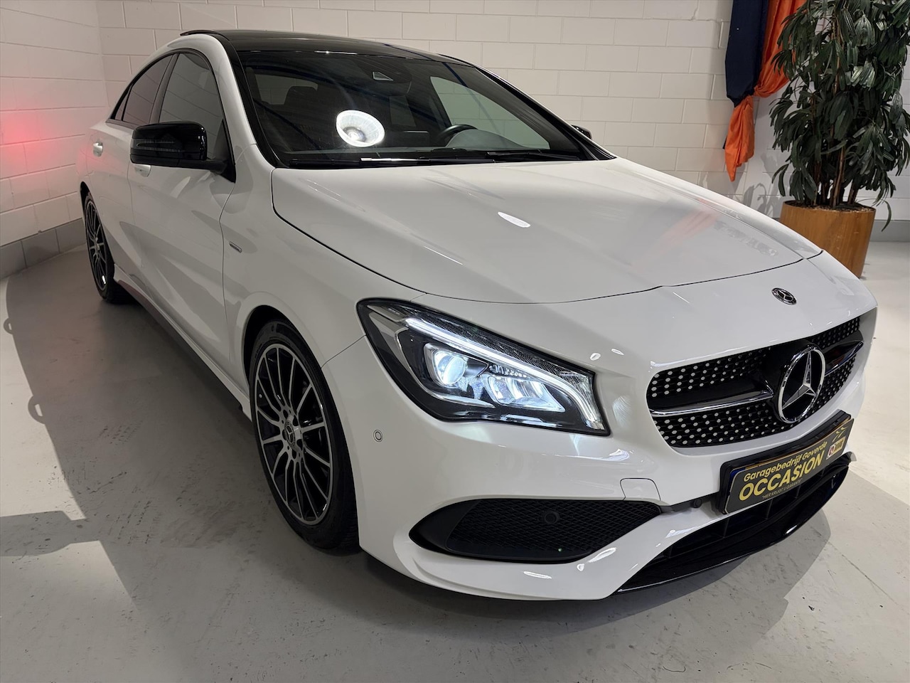 Mercedes-Benz CLA-Klasse - 250 2.0T 211pk 7G-DCT AMG-Line, Pano, Camera, Carplay - AutoWereld.nl