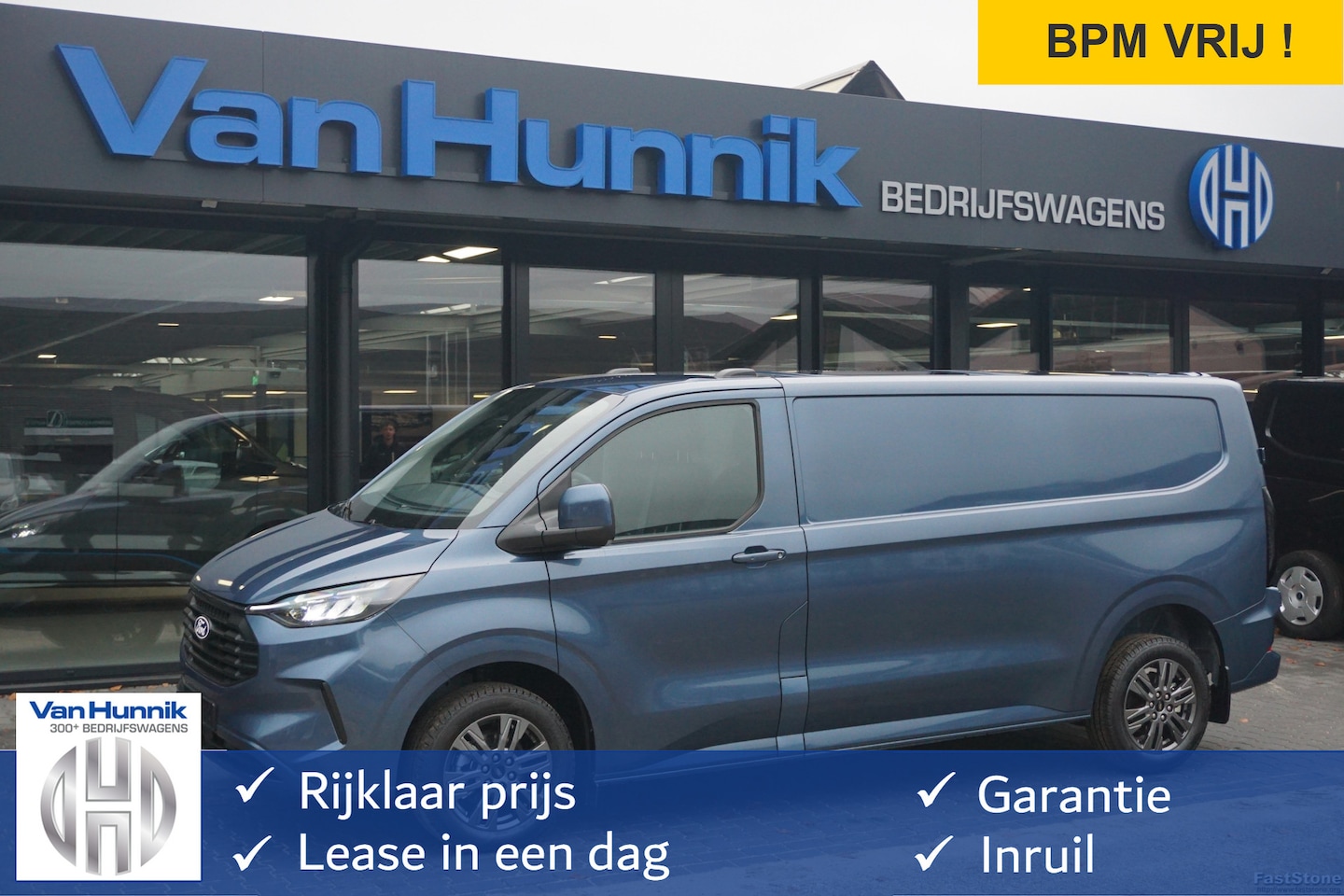 Ford Transit Custom - 320L 170PK Aut. Limited BPM VRIJ!! 13" Navi, Adap. Cruise, Camera, 17" LM, LED!! NR. 495 - AutoWereld.nl