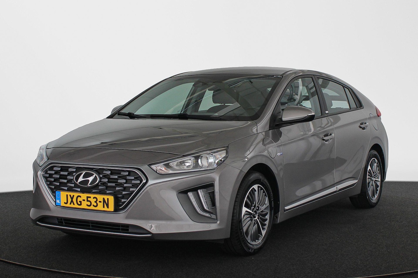 Hyundai IONIQ - 1.6 GDi PHEV Comfort Stoel-stuur verwarming - AutoWereld.nl