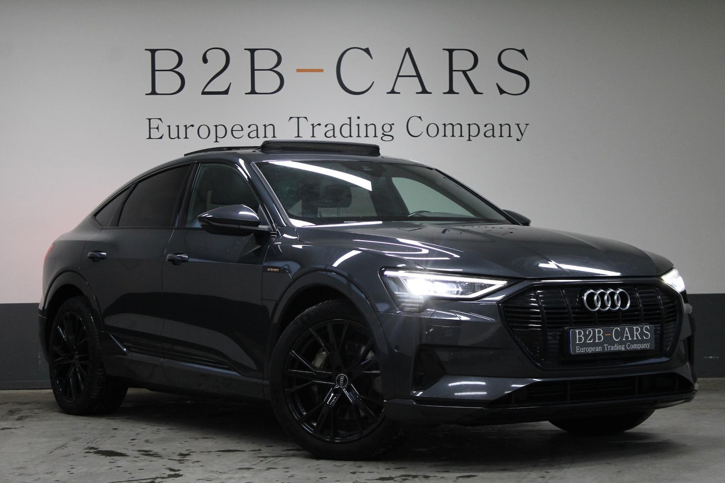 Audi e-tron Sportback - 55 quattro 95 kWh SOH 87% - Panorama - Lederen bekleding - AutoWereld.nl