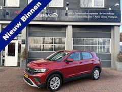Volkswagen T-Cross - 1.0 TSI 95pk 2024 Rood 410 KM NIEUW