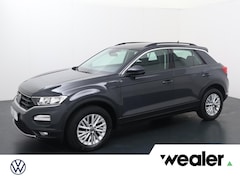 Volkswagen T-Roc - 1.5 TSI Style | 150 PK | Automaat | Trekhaak | Adaptive cruise control |