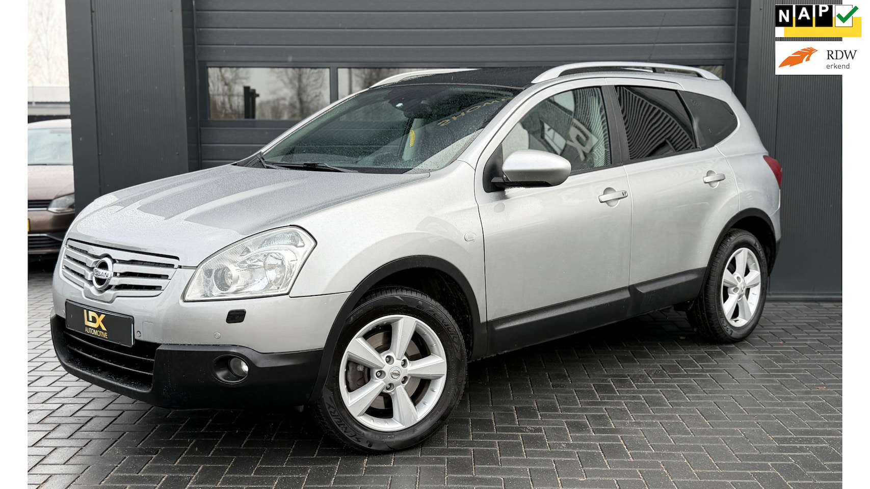 Nissan Qashqai+2 - 2.0 Tekna 4WD Airco|Automaat|Pano|7 pers - AutoWereld.nl