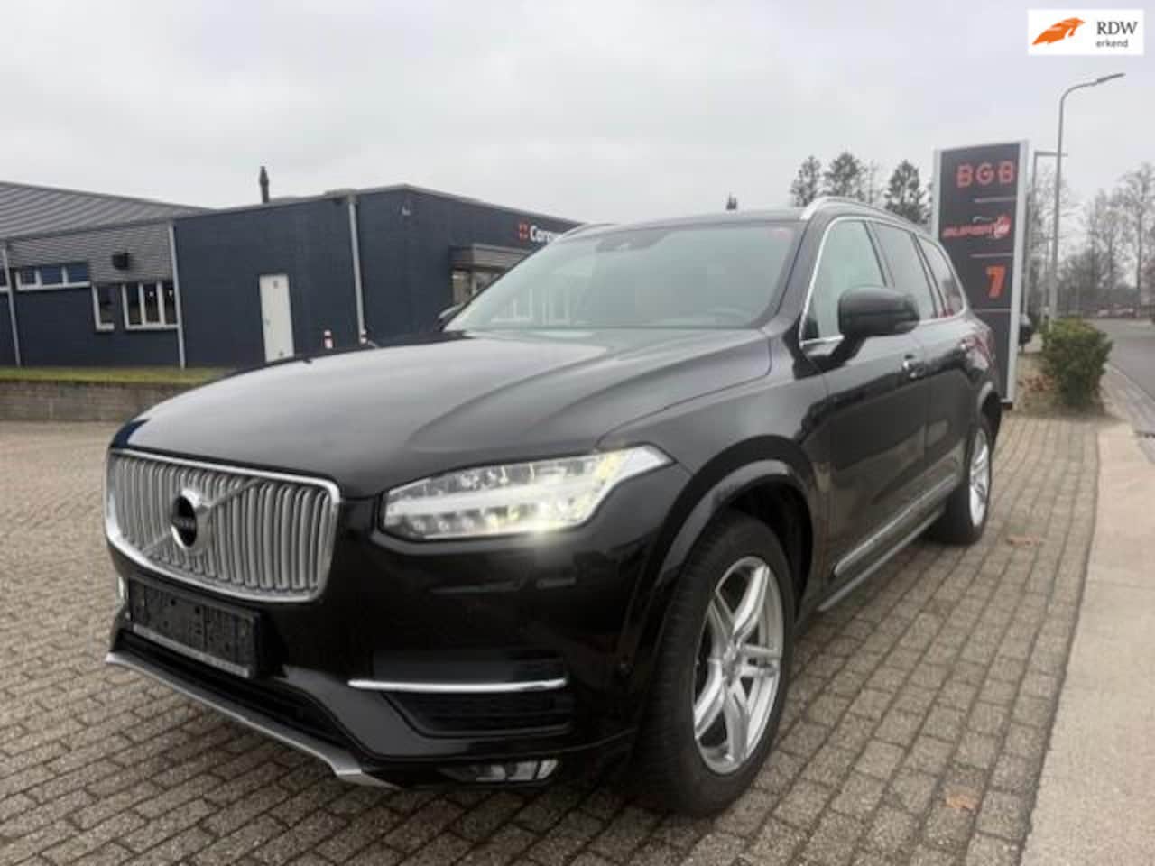 Volvo XC90 - 2.0 D5 AWD Inscription 2.0 D5 AWD Inscription - AutoWereld.nl